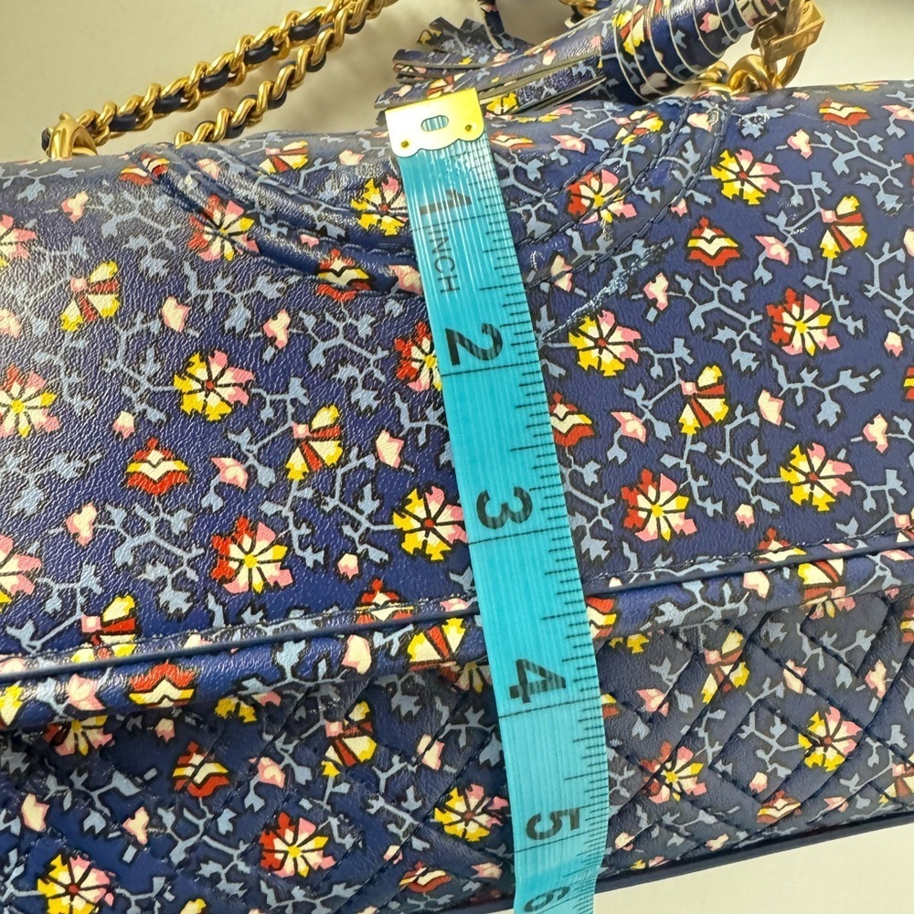 TORY BURCH FLEMING PRINTED SMALL CONVERTIBLE SHOULDER BAG BLUE WILD PANSY - Picture 15 of 16